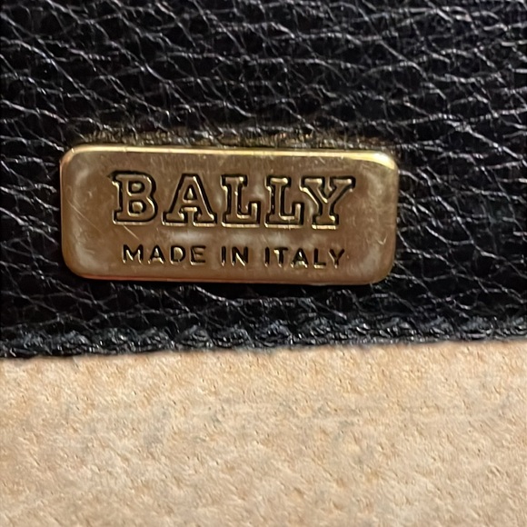 Bally Authentic Vintage Black and Brown Leather Briefcase - Picture 15 of 15